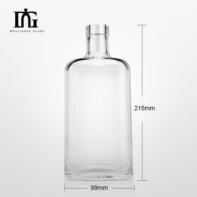 Logotipo personalizado Botella de vidrio cuadrada de 700 ml Ideal para whisky, brandy, ginebra, vodka y más