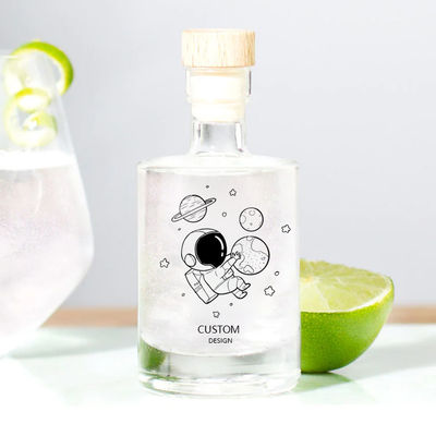 Botella de vidrio aceptable para bebidas alcohólicas 500 ml 750 ml de ron vodka whisky botella de ginebra