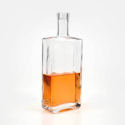 OEM/ODM Aceptable Botella de vidrio de vino cuadrada de 50 ml 100 ml 200 ml 500 ml para brandy vodka whisky