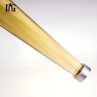 Botella de cristal de vidrio de alta gama de 400 ml a 500 ml OEM/ODM aceptable para bebidas industriales
