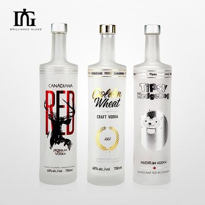 Botella de vidrio de licor helado personalizada de 750 ml con tapa de aluminio de corcho y logotipo de impresión