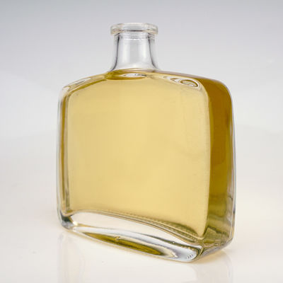 High Flint Square Clear 500 ml de vidrio Vodka Gin Rum Tequila Botella para OEM / ODM