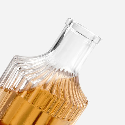 Flasca de vidrio de vino con rayas verticales redondas de corcho 250 ml 500 ml