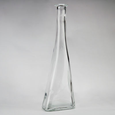 Whisky Vodka Rum Brandy CORK Botella de vidrio con agarre fácil Forma de moda y tipo de sellado CORK