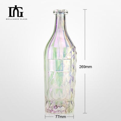 Collar de vidrio transparente y tapa Botella de 700 ml para vodka gin whisky ron