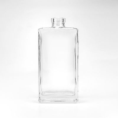 Embalaje personalizado Vidrio de recarga vacío Botella de perfume de 500 ml con grabado y pintura