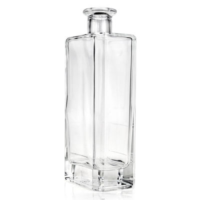 Diseño cuadrado elegante Botella de vidrio de 700 ml para vodka whisky ron ginebra bebida vinos espirituosos