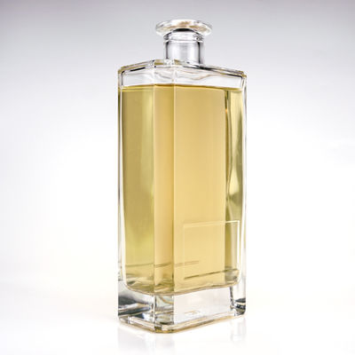 Diseño cuadrado elegante Botella de vidrio de 700 ml para vodka whisky ron ginebra bebida vinos espirituosos