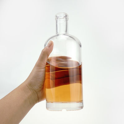 Botella de vidrio redonda de 700 ml 750 ml 1000 ml tipo de sellado CORK para licores y bebidas