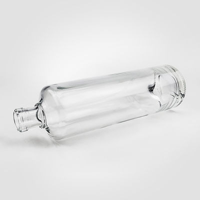 Disponible gratuitamente 750 ml 700 ml Popular botella de vidrio ecológico para bebidas espirituosas de ron Gin