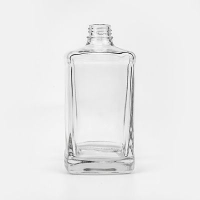 Logotipo del cliente aceptable Botella de ron de vidrio de 500 ml 750 ml Tipo de sellado de la tapa de tornillo