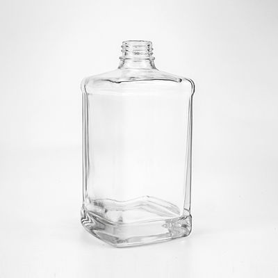Logotipo del cliente aceptable Botella de ron de vidrio de 500 ml 750 ml Tipo de sellado de la tapa de tornillo