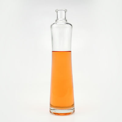 Botellas de tequila de vidrio de 500 ml con tapas de corcho y material de cuello de vidrio