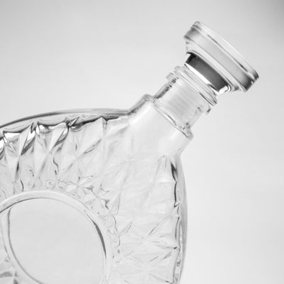 Logotipo del cliente aceptable Botella de vidrio transparente de 750 ml 75 cl para licores y bebidas