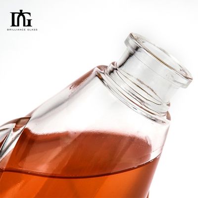 500 ml de superficie de grabado botella única para bebidas alcohólicas botella de vidrio corcho de bebida