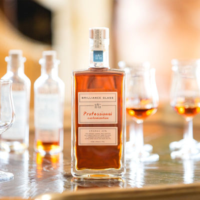 Estampado y pintura en caliente Botella de vidrio para ron whisky vodka bebidas alcohólicas en 700 ml tamaño