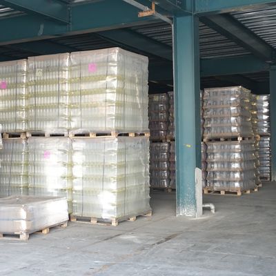 Material de vidrio 330 ml 500 ml botellas de bebidas de frutas y vinos de diseño cónico con tapa de aluminio