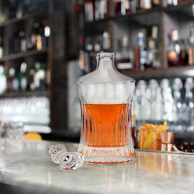 Material del collar Decanter de whisky de cristal de 700 ml Logotipo personalizado para licores y bebidas