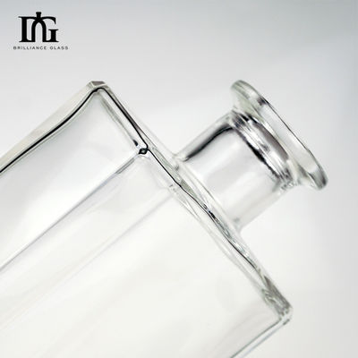 500 ml 750 ml Etiqueta de estampado caliente con fondo grueso grabado Botella de vodka para licores