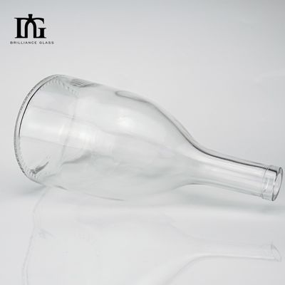 Botella de licor de vidrio redonda de 250 ml/500 ml/700 ml/750 ml de capacidad con tipo de sellado CORK