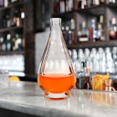 Botella de whisky de 750 ml con diseño de cristal de pirámide de lujo y sello de corcho