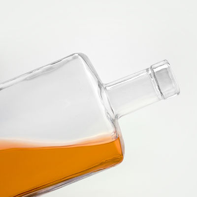 Botella de vidrio electroplada grabado para logotipo personalizado y embalaje 700ml 750ml Vodka