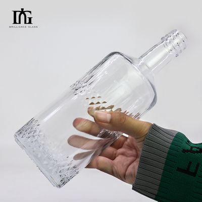 Botellas redondas de vidrio para bebidas de 500 ml para el sellado de licor Tipo CORK Aceptable OEM/ODM