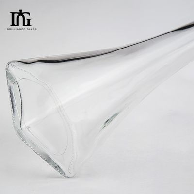 Botella de licor de vidrio transparente de 50 cl OEM / ODM con corcho y tapa de tornillo