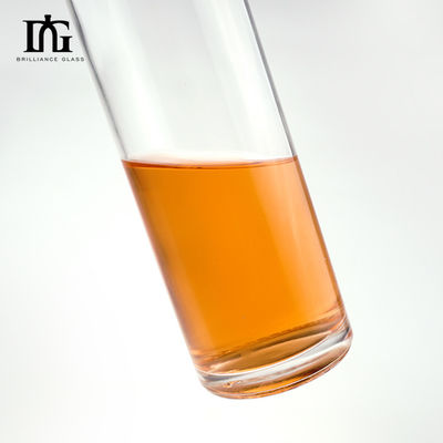 Bebidas industriales 750 ml de ginebra clara vodka helado botella de vidrio de vino con tipo de sellado CORK