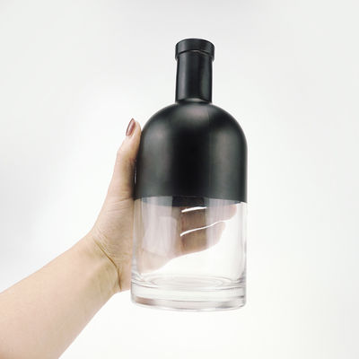 Material del cuello Botella de ginebra de vidrio 500 ml Botella de vodka de licor negro helado de 750 ml