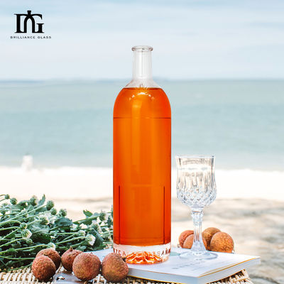Material del cuerpo Botella de vidrio para whisky rum gin 500 ml 700 ml Botellas de licores
