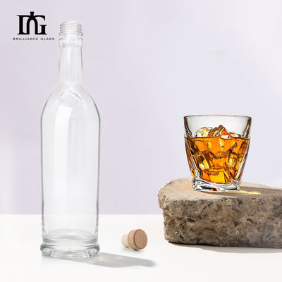 Botellas de vidrio de 500ml 700ml 750ml Matte Black Spirits Botellas con tapas y personalización