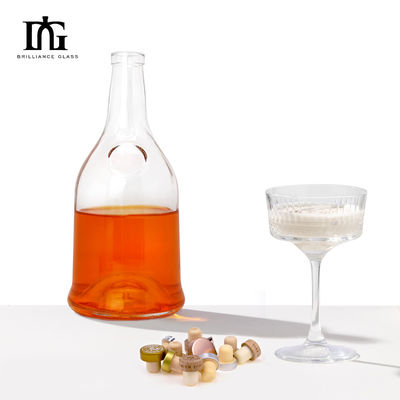 Material del collar de vidrio 700 ml Botella de vidrio de vino vacío verde oscuro con tipo de sellado CORK