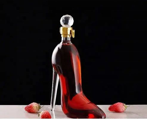 Forma única 500 ml 750 ml Calzado de tacón alto Liquor Whiskey Vino tinto Vodka Botella de vidrio