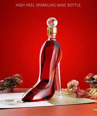 Forma única 500 ml 750 ml Calzado de tacón alto Liquor Whiskey Vino tinto Vodka Botella de vidrio