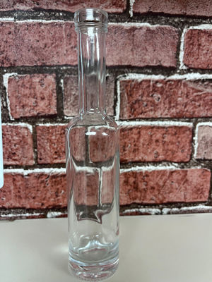 Botella de vidrio de 200 ml para vodka y whisky aceptable Material de vidrio OEM / ODM Capacidad de 200 ml