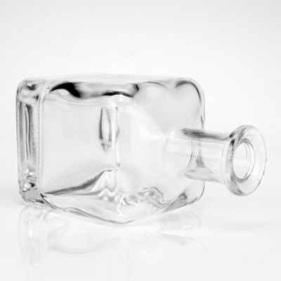 Conjunto de botellas de whisky de vidrio cuadrado a medida 5CL 500ML 750ML Vial congelado Base de material vidrio