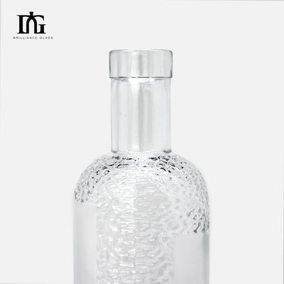 Forma única 500 ml 700 ml Botella de vidrio de jugo de whisky con sello de tipo CORK