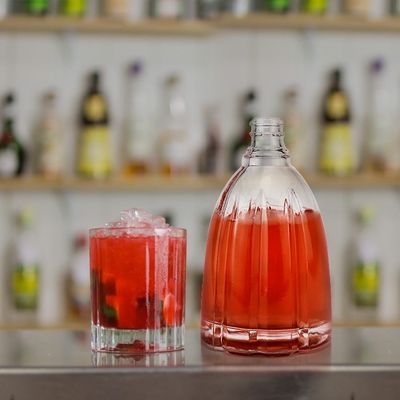 100 ml 200 ml 375 ml 500 ml 750 ml 1000 ml Botellas redondas de vidrio de cristal de vodka grabadas con corcho con tapa de tornillo