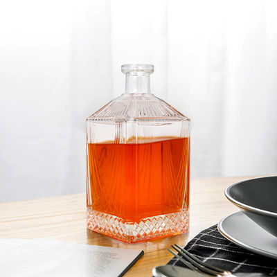 Botellas de vidrio de 700 ml para vino de 750 ml Whisky Brilliance Rum Gin Producidores de suministro vacío