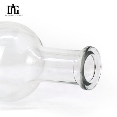 Brilliance ofrece 700ml 750ml de vino vacío botella de vidrio de whisky con varias capacidades