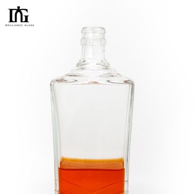 Botella de vino de vidrio claro de 700 ml personalizada para licores de capacidad industrial de 700 ml
