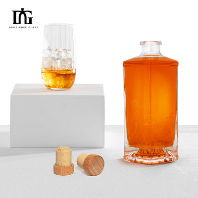 Tipo de sellado Botellas de vidrio de licor transparente de corcho de 500 ml para bebidas espirituosas de tequila