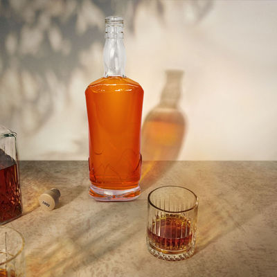 Botella de whisky de 750 ml de vidrio transparente de 75 cl con sello CORK y material de cuerpo de vidrio