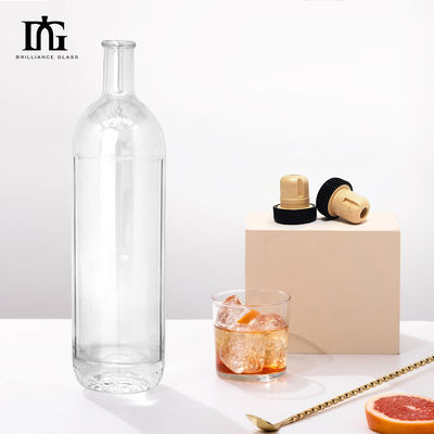 Whisky Rum Gin Tequila Brandy Spirits Botella de vidrio con tapon de corcho 750 ml Capacidad