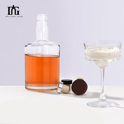 Material del cuerpo Vidrio 260 ml Mini botellas Vidrio transparente botella para licor de whisky y vino