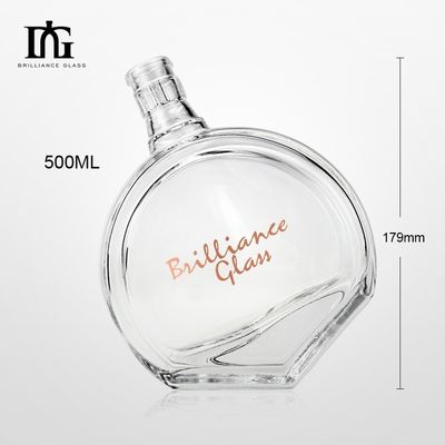 Botella especial de vidrio transparente de 50 cl con grabado para vodka whisky ginebra ron aceptable OEM / ODM