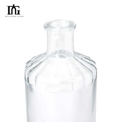 Tipo de sellado Corcho 750 ml Botella de vidrio cuadrado de vino para botellas de licor de diseño personalizado