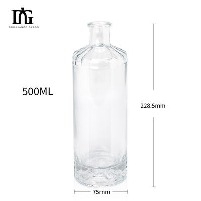 Disponible libremente Botellas de vidrio transparente de 500 ml con tapones de corcho y fondo grueso