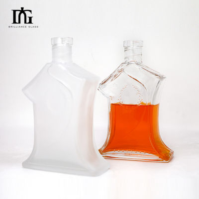 Botella cuadrada de 500 ml Whiskey Gin Vodka Botella cuadrada de vidrio para pintura Electroplataje